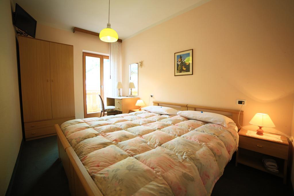 Alpenhotel La Montanara Рокка-Пьеторе Номер фото